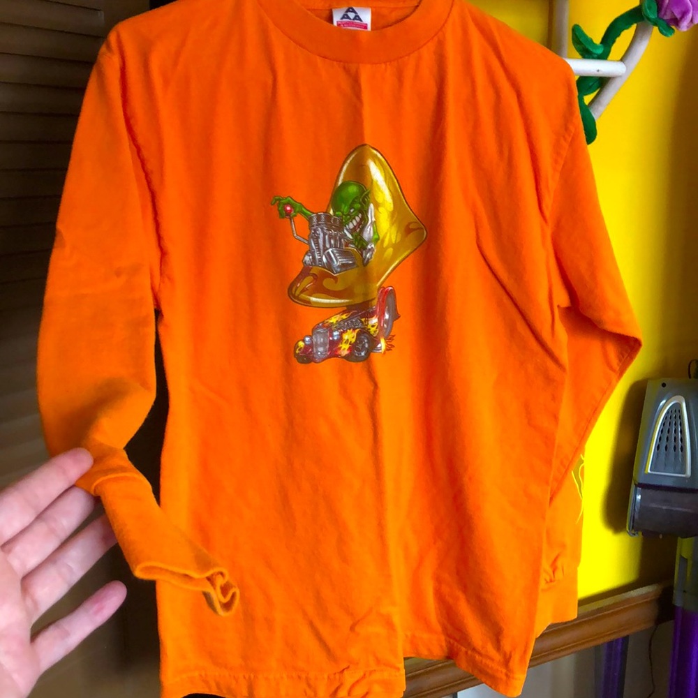 Long sleeve orange tee